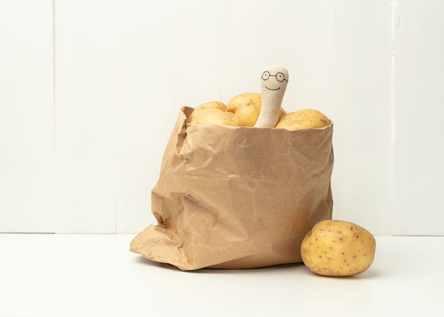 Walter the Worm (Pre-order)